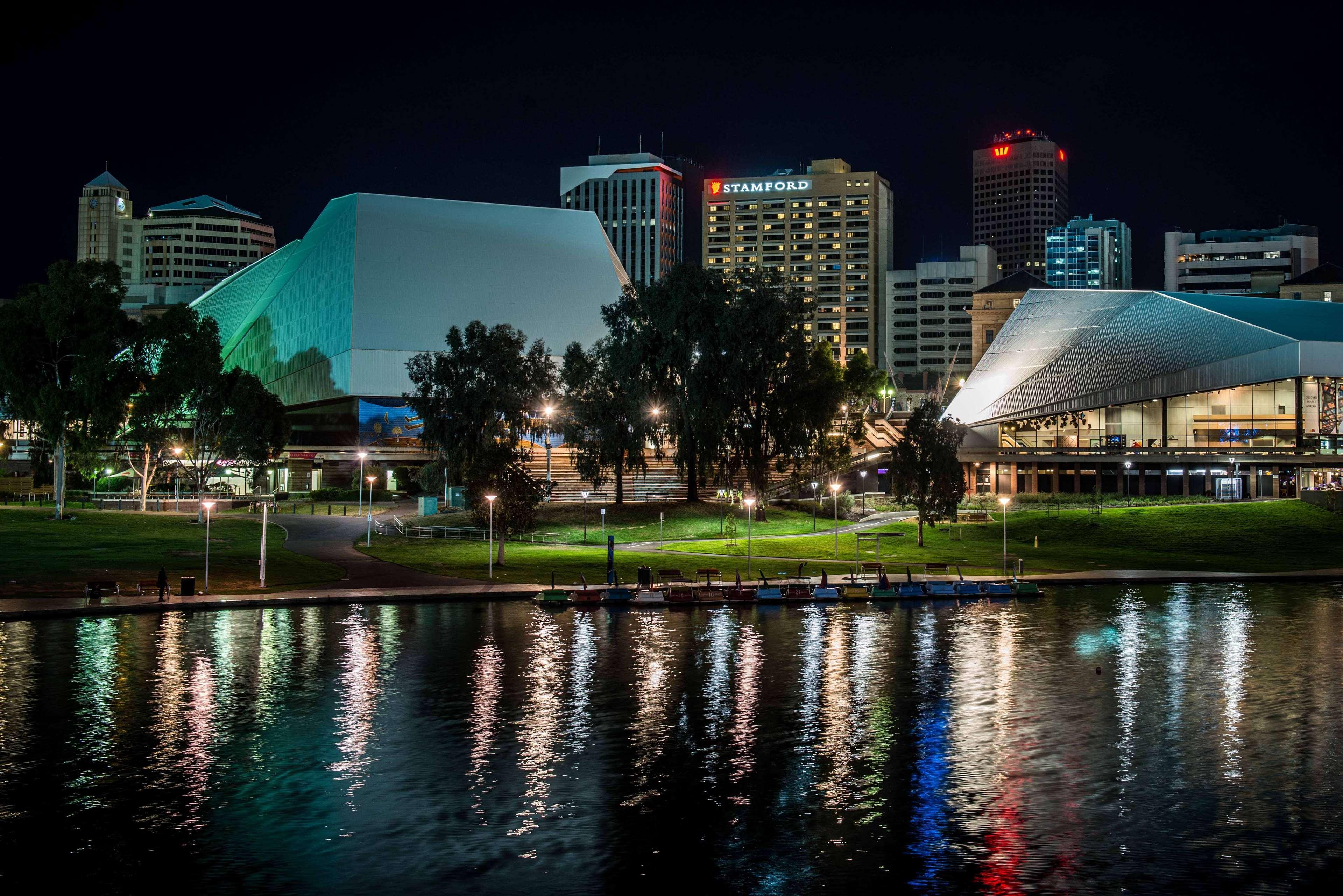 Hotel Stamford Plaza Adelaïde Extérieur photo Adelaide Convention Centre