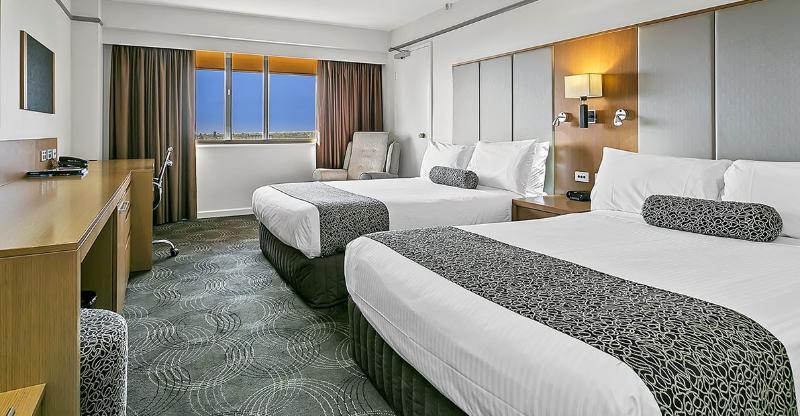 Hotel Stamford Plaza Adelaïde Extérieur photo A room at the Hilton San Francisco
